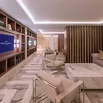 Sun Palace