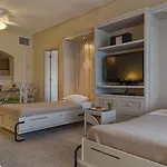 The Royal Islander - An All Suites Resort
