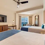Gr Solaris Cancun