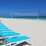 Catalonia Grand Costa Mujeres All Suites & Spa