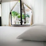 Hostal Haina