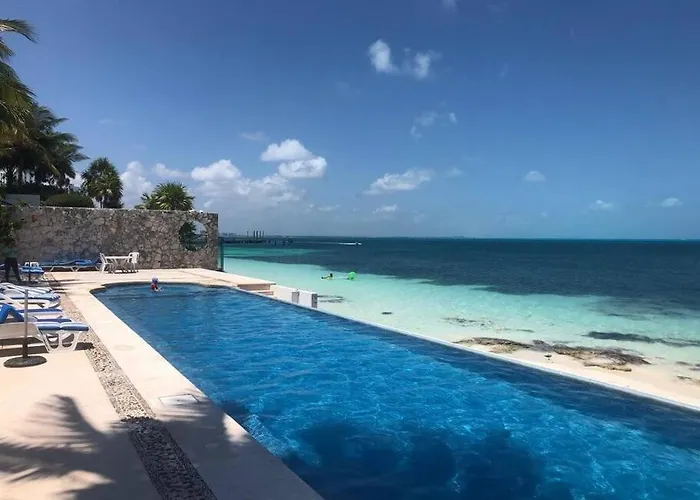 Beach Front Apartment Hotel Zone