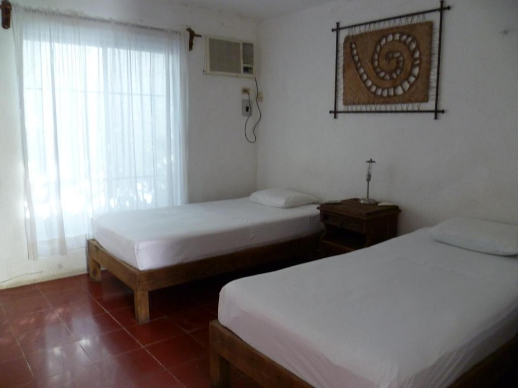 Hostal Haina *