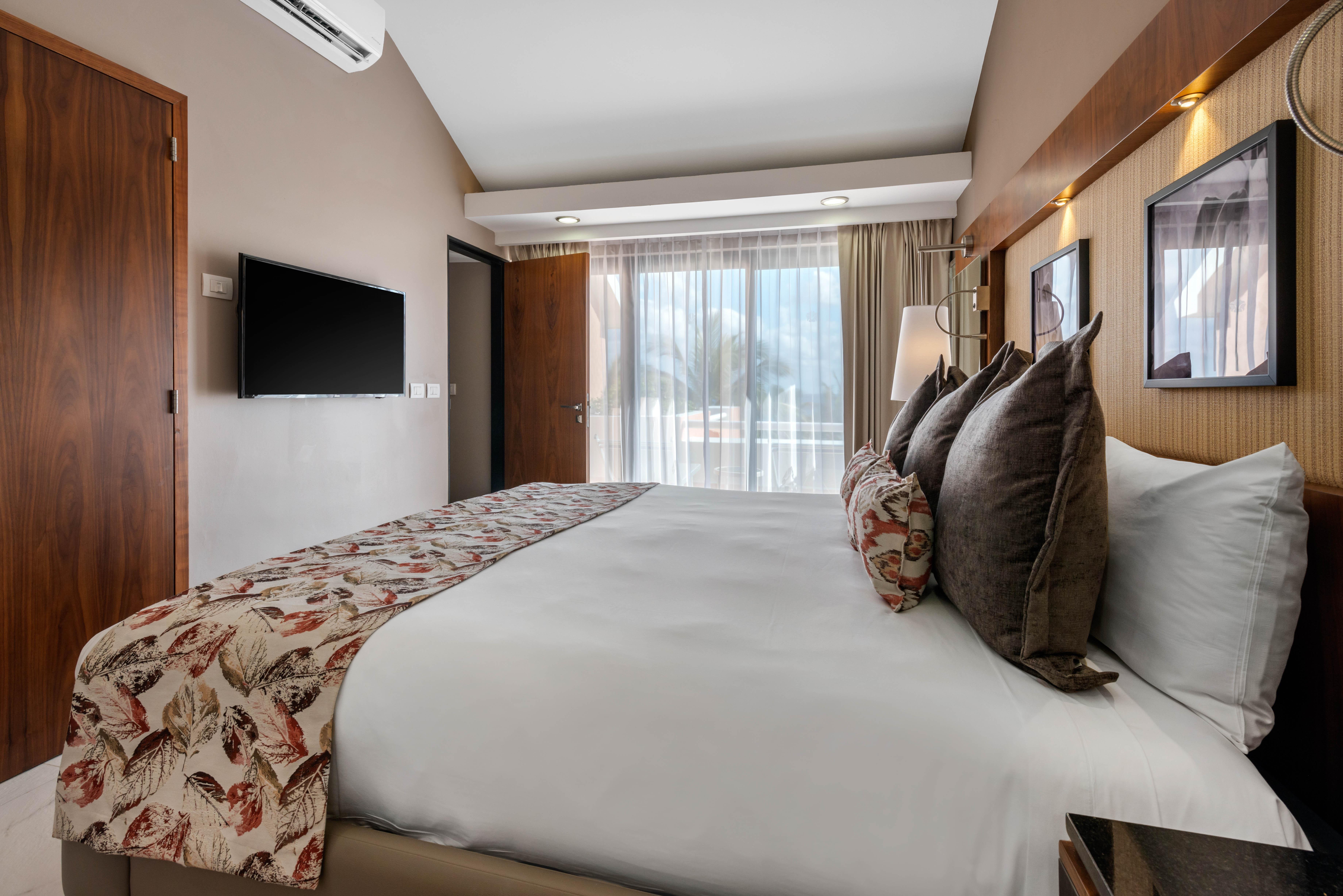 Hotel Wyndham Grand & 5*