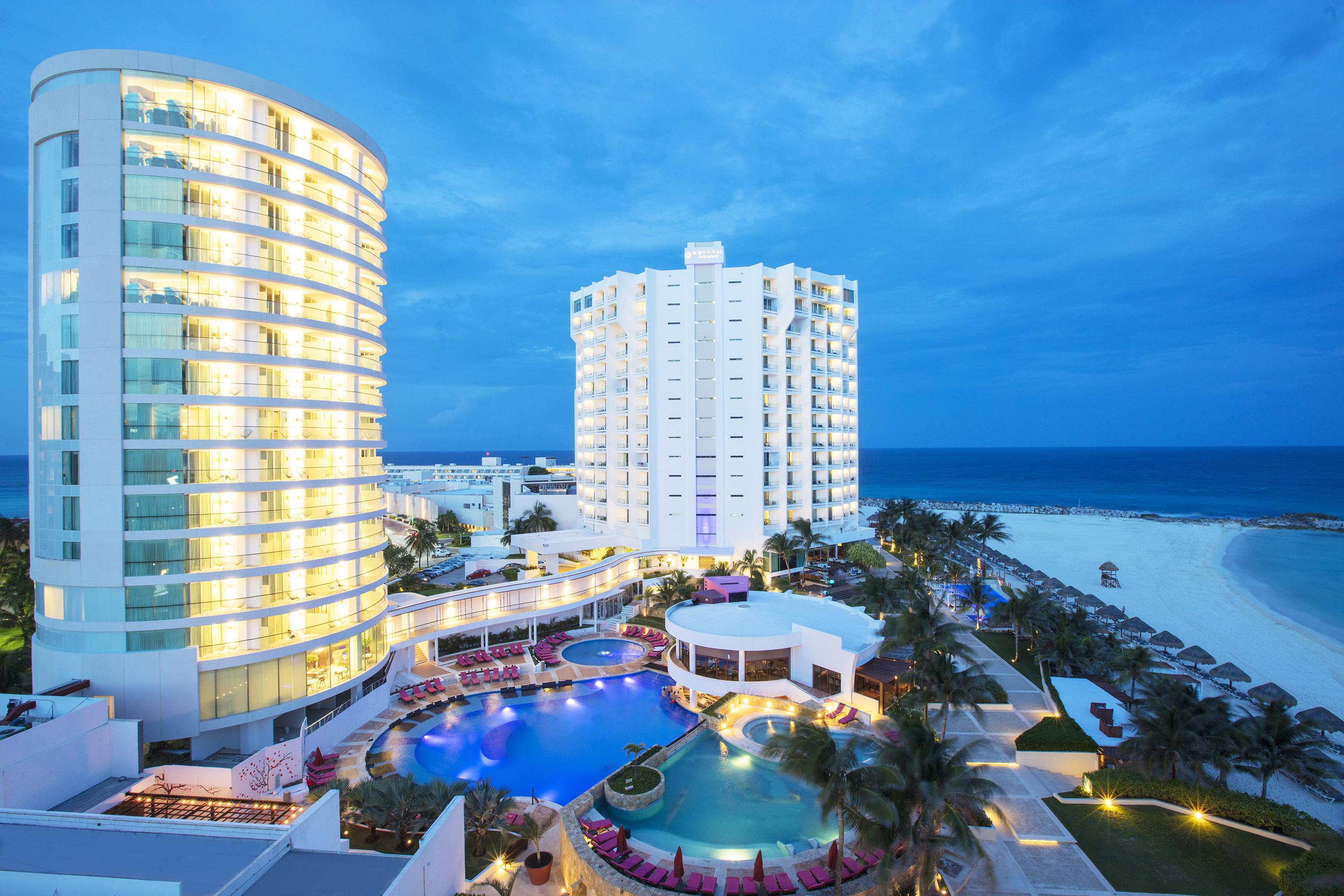 Krystal Grand Cancun