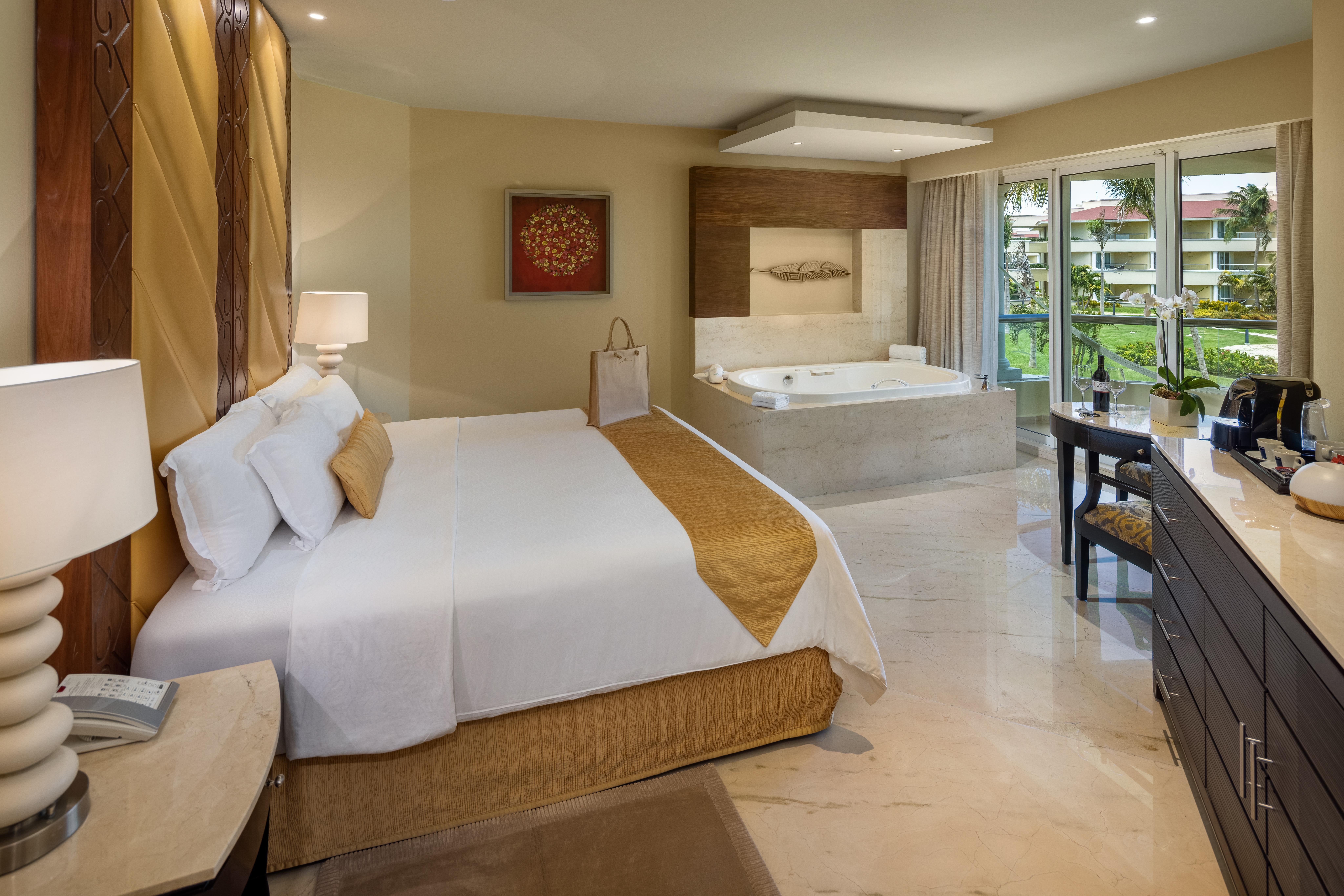Moon Palace Cancun - Alfredo V. Bonfil