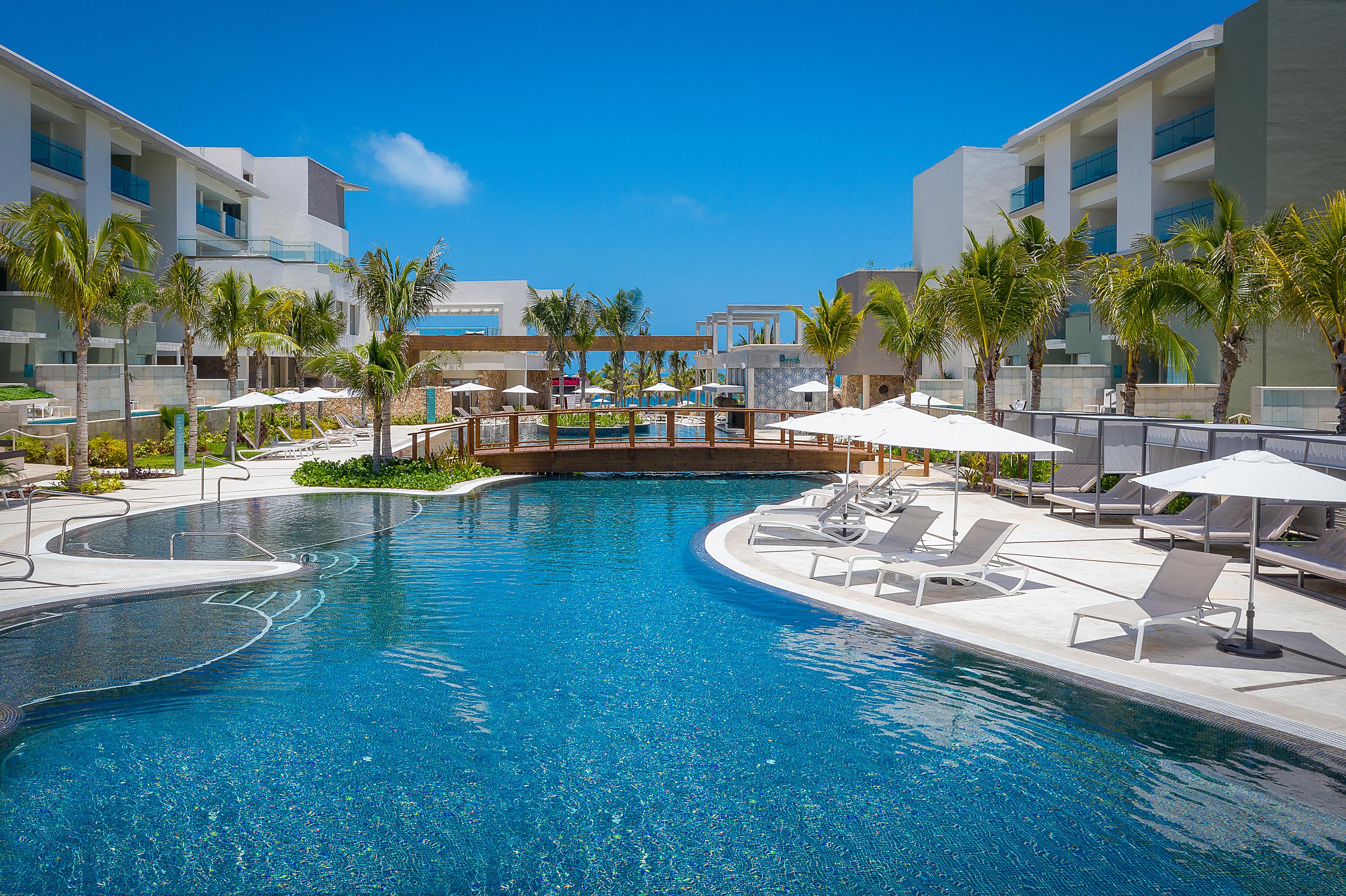 Catalonia Grand Costa Mujeres & 5* Cancún