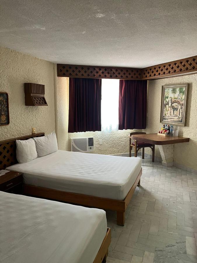 Hotel Plaza Kokai 4*
