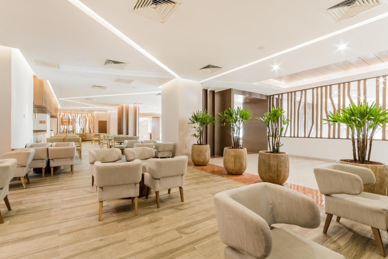 Royal Solaris