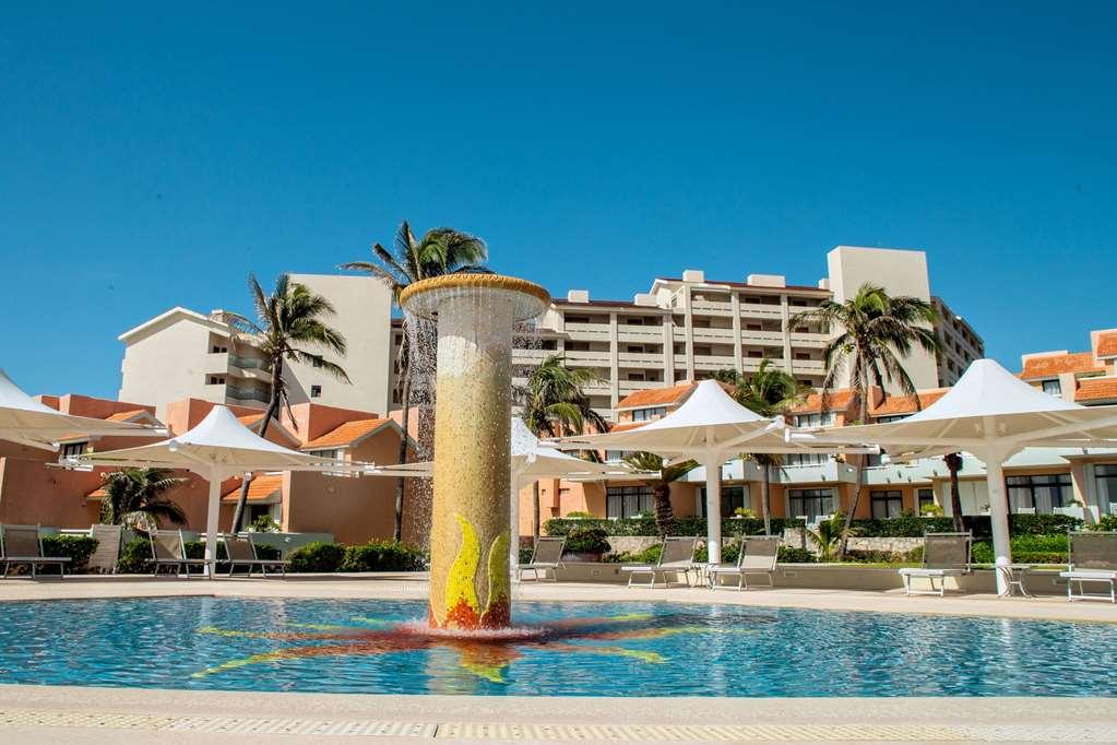 Wyndham Grand & 5* Cancun