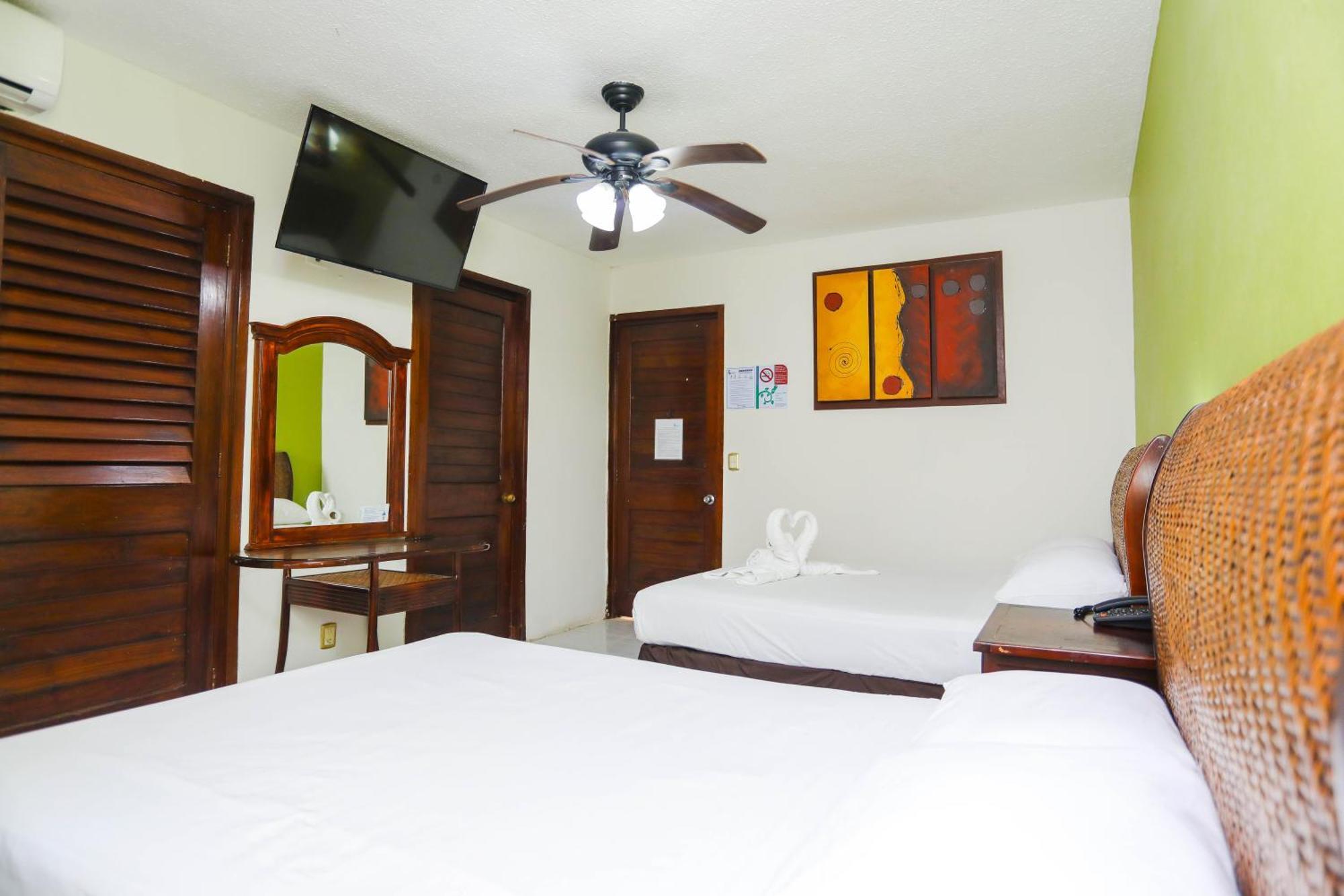 Hotel Parador 3* Cancún