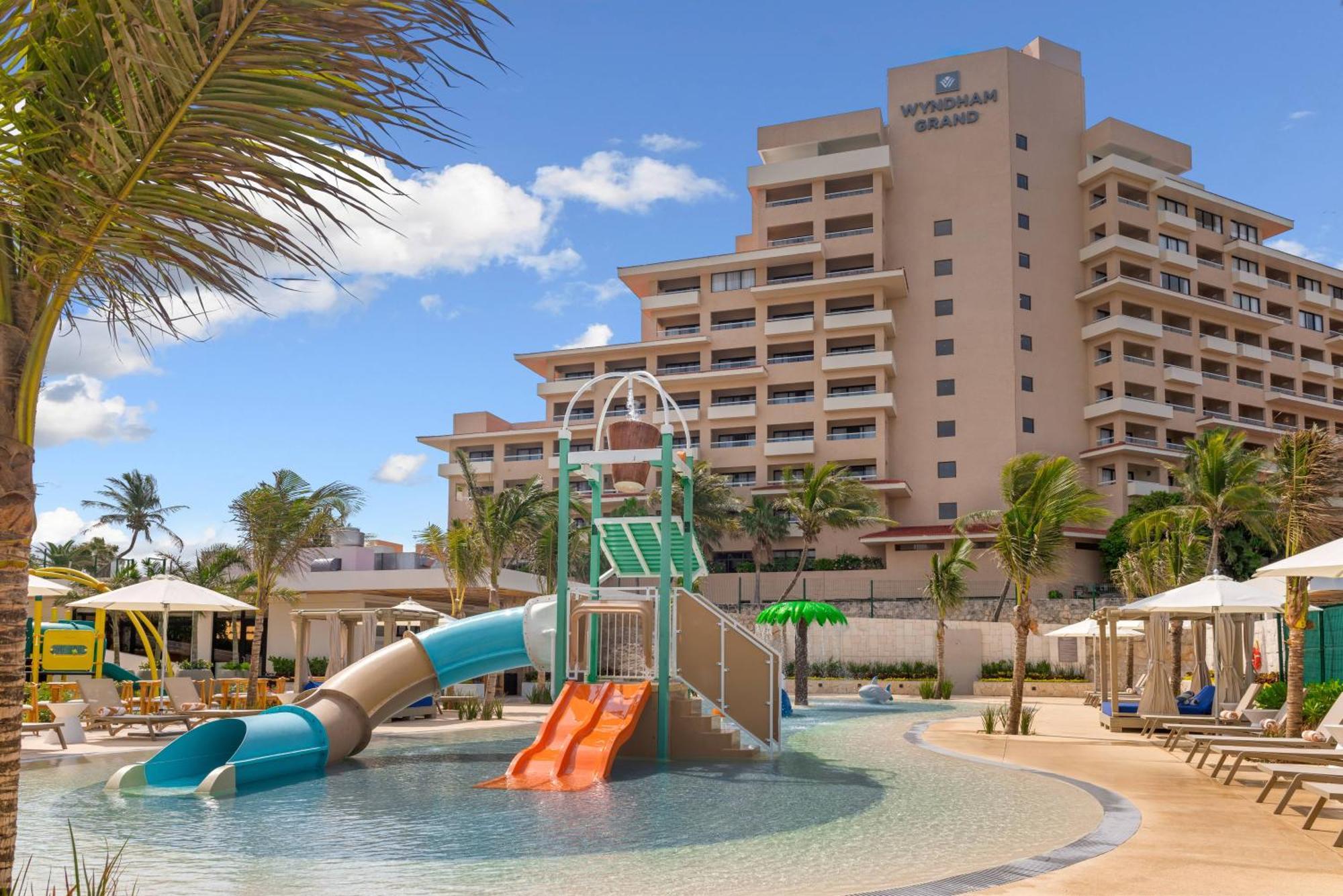 Wyndham Grand & 5*