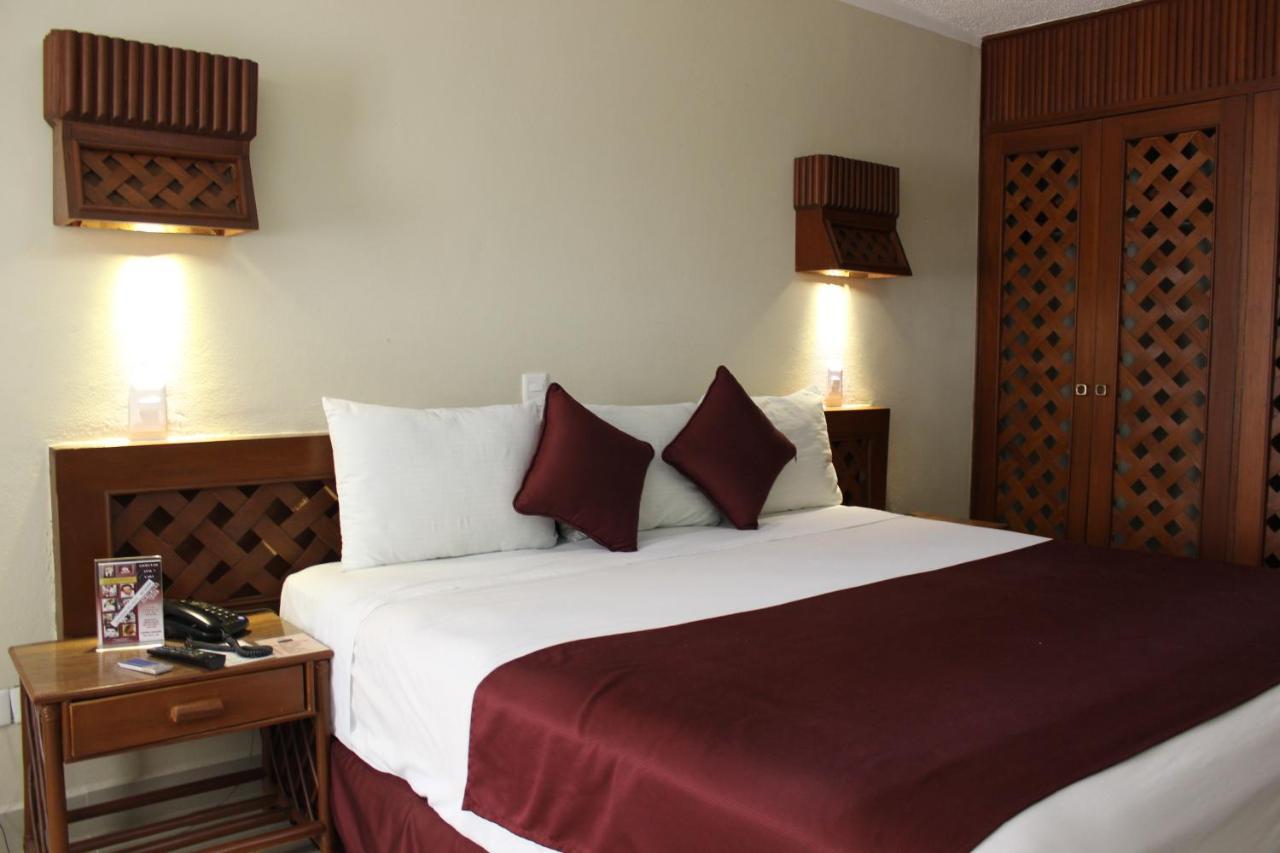 Hotel Plaza Kokai