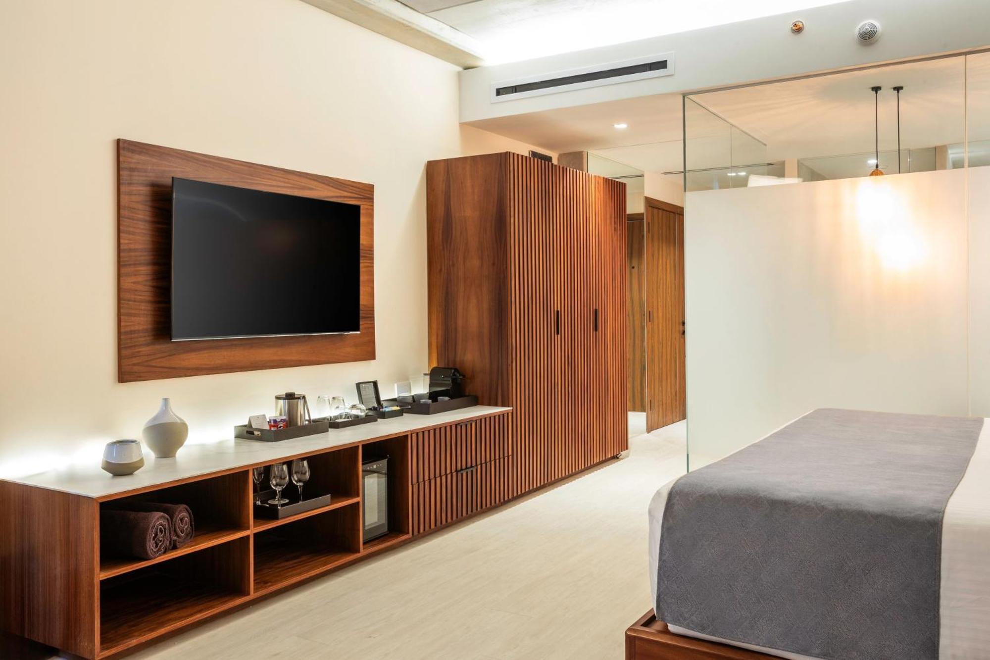 Hyatt Vivid Grand Island (adults Only) Resort