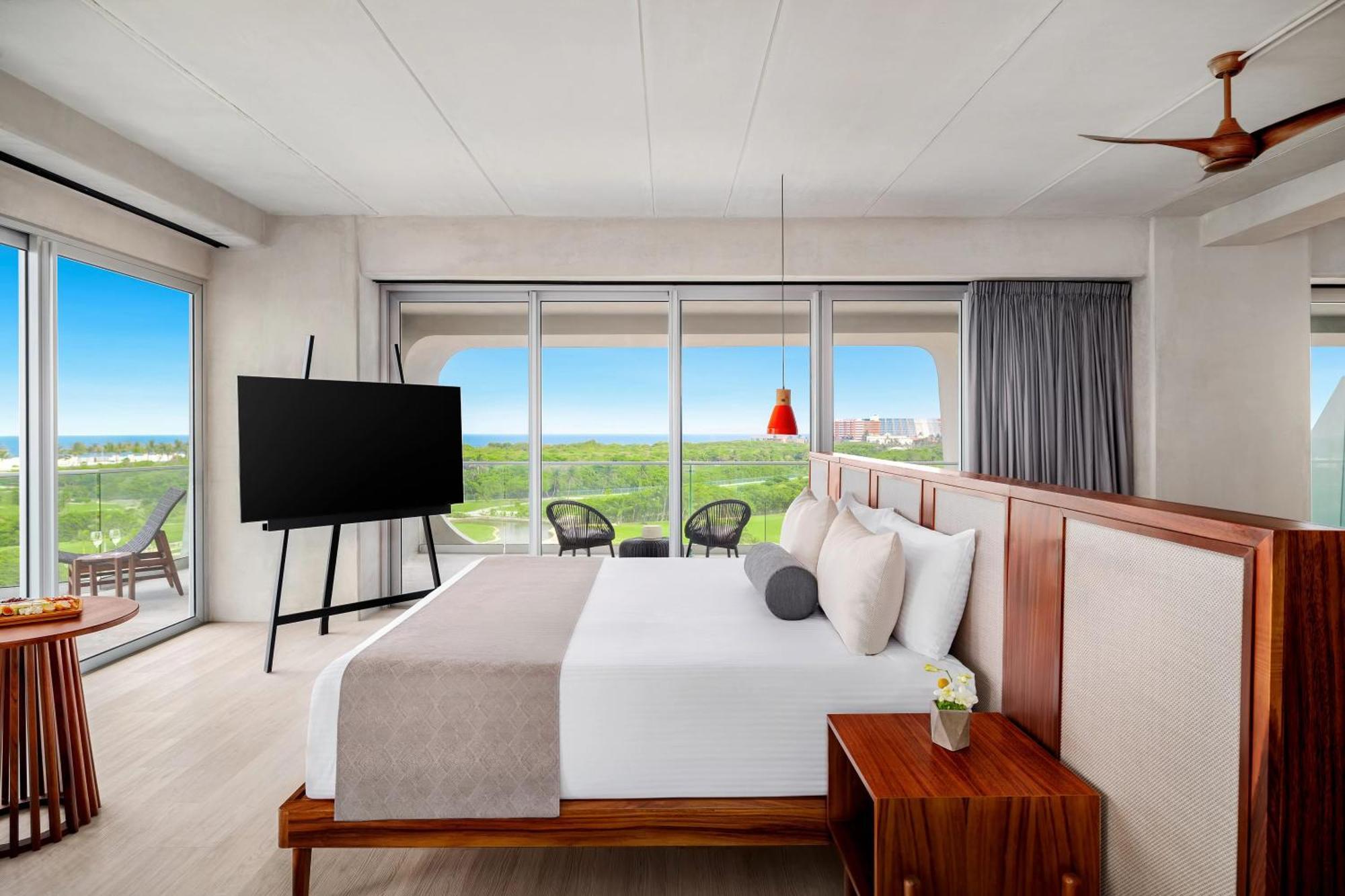 Hyatt Vivid Grand Island (adults Only) Resort Cancún