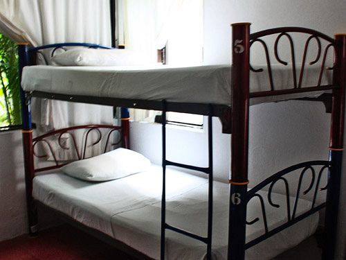 Hostal Haina *