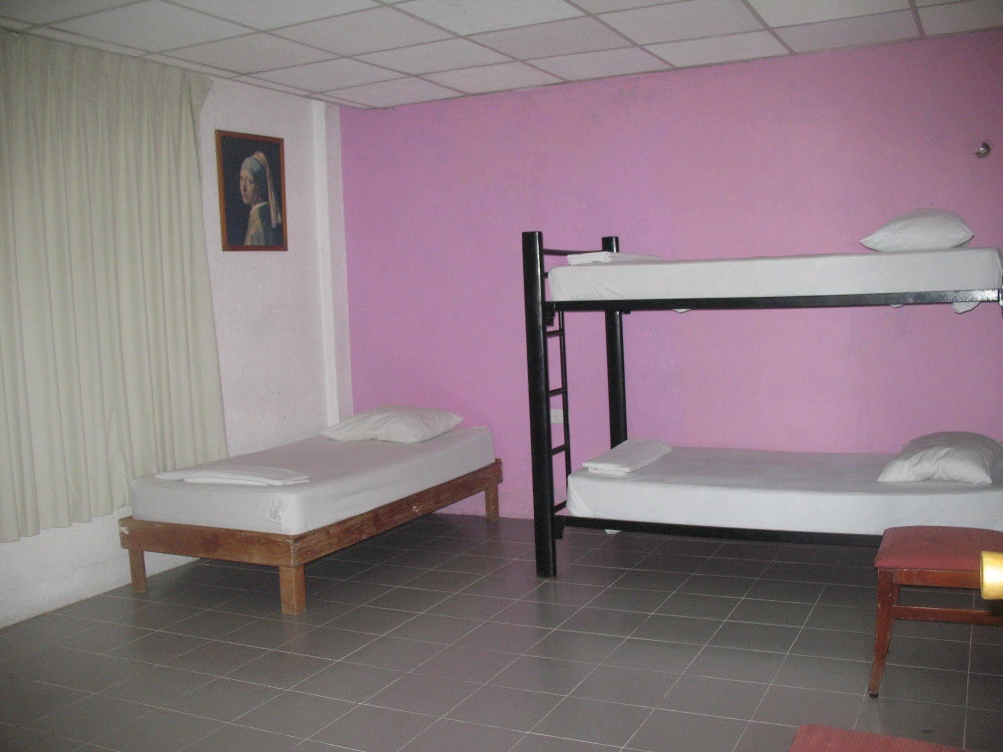 Hostal Mundo Maya *