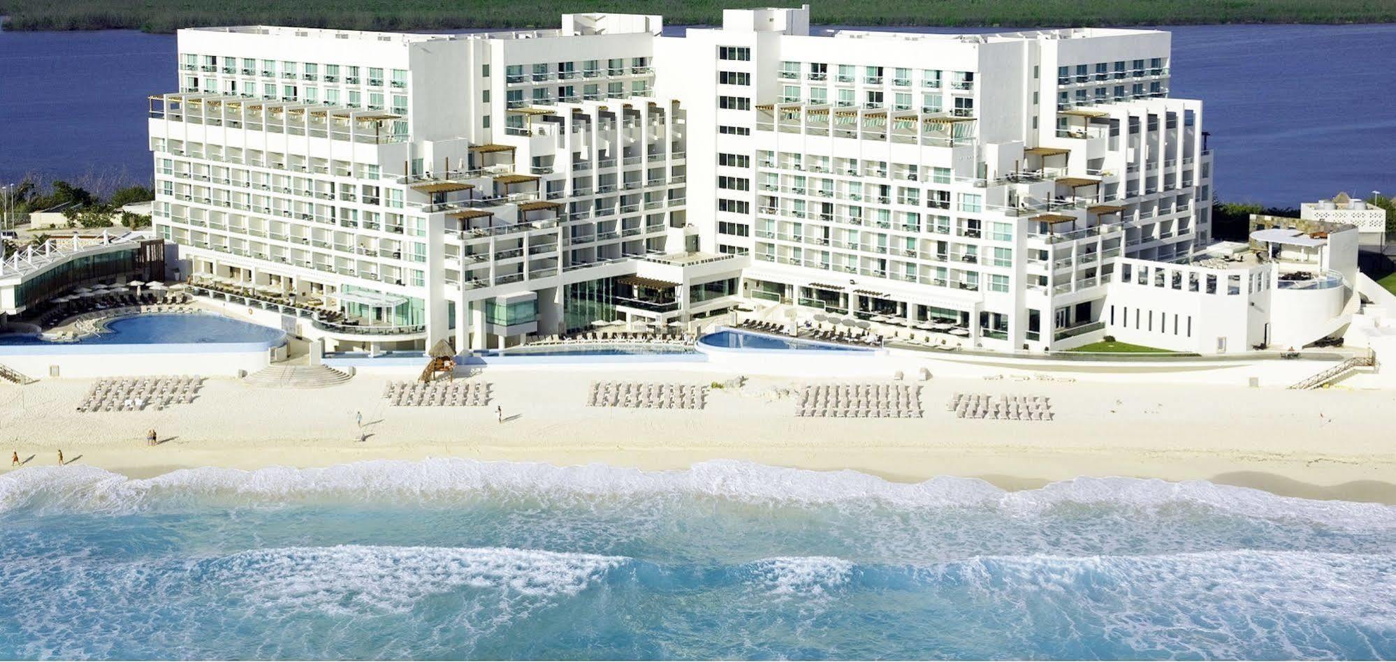 Sun Palace Cancún