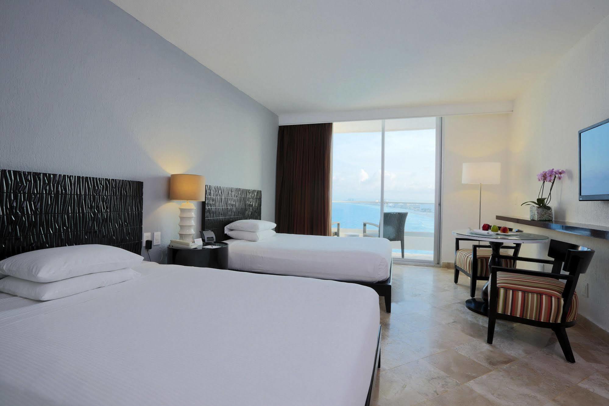 Krystal Grand 5* Cancun