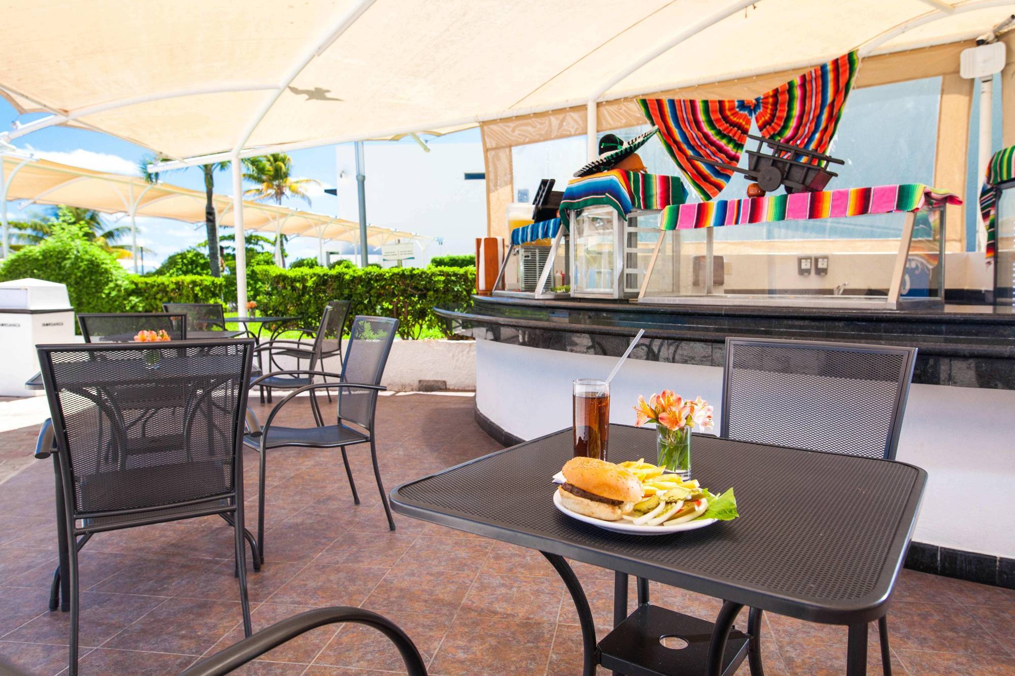 Aquamarina Resort Cancún
