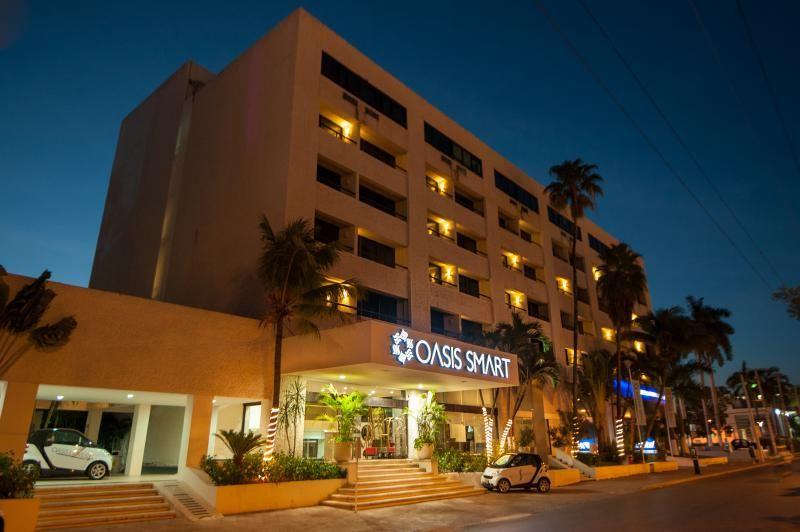 Smart The Urban Oasis Hotel 4*