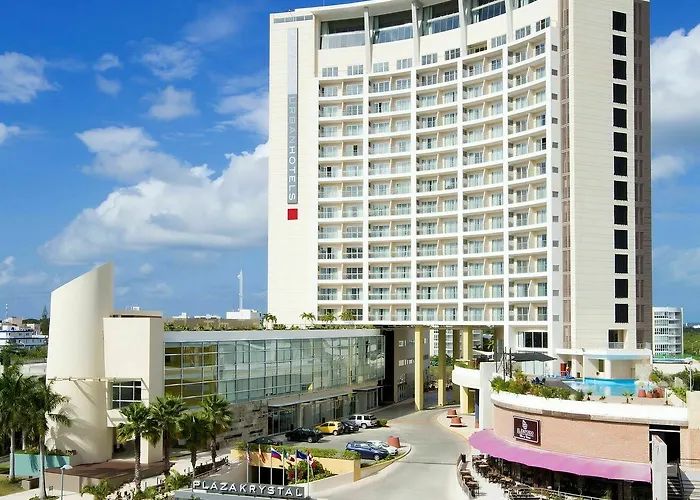 Krystal Urban Cancun Centro