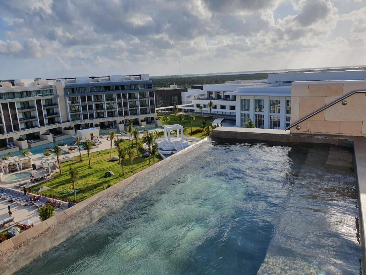 Majestic Elegance Costa Mujeres - 5*
