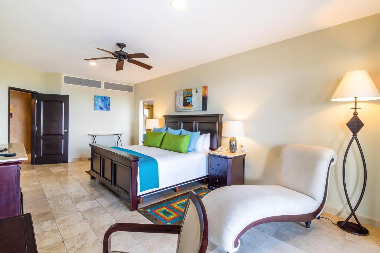 Del Palmar And Resort 5*