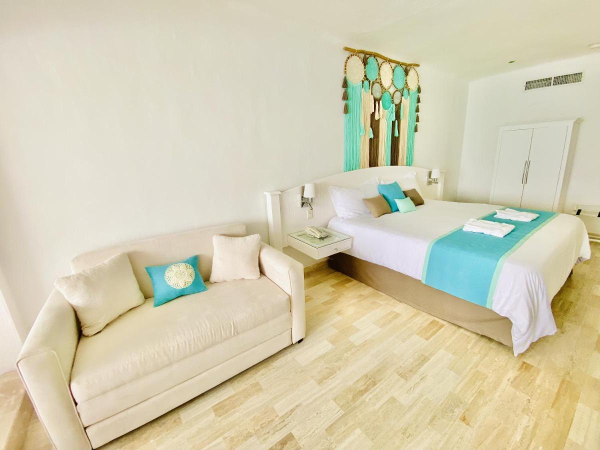 Hotel Cyan & 4*