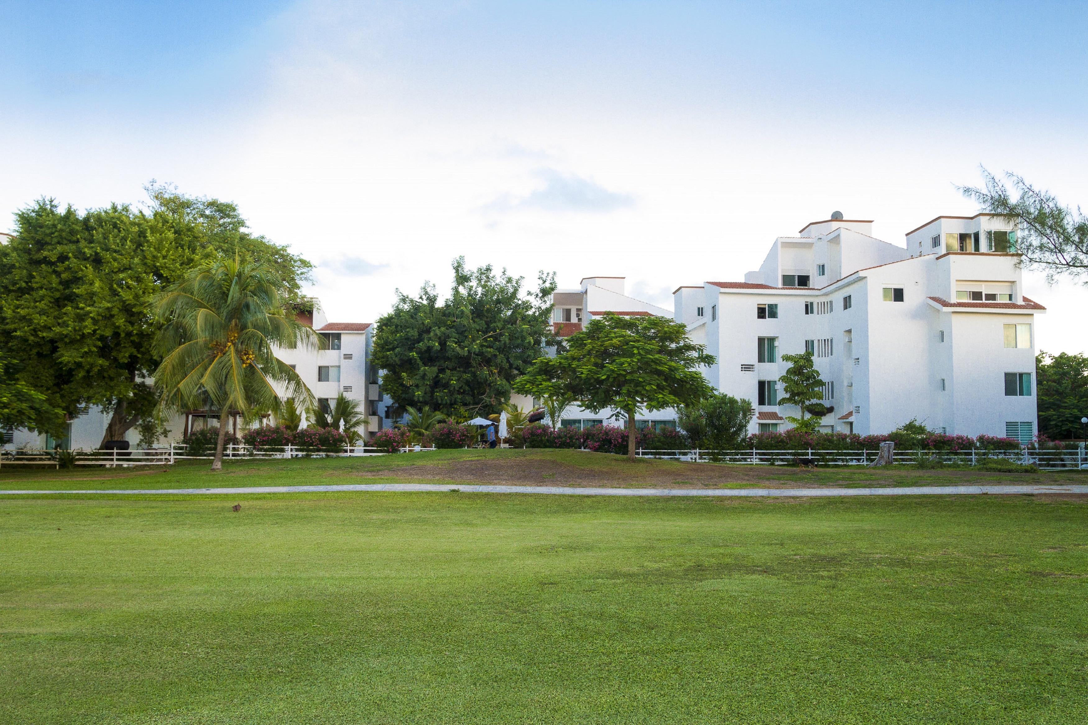 Gaviotas Y Apartahotel 3*