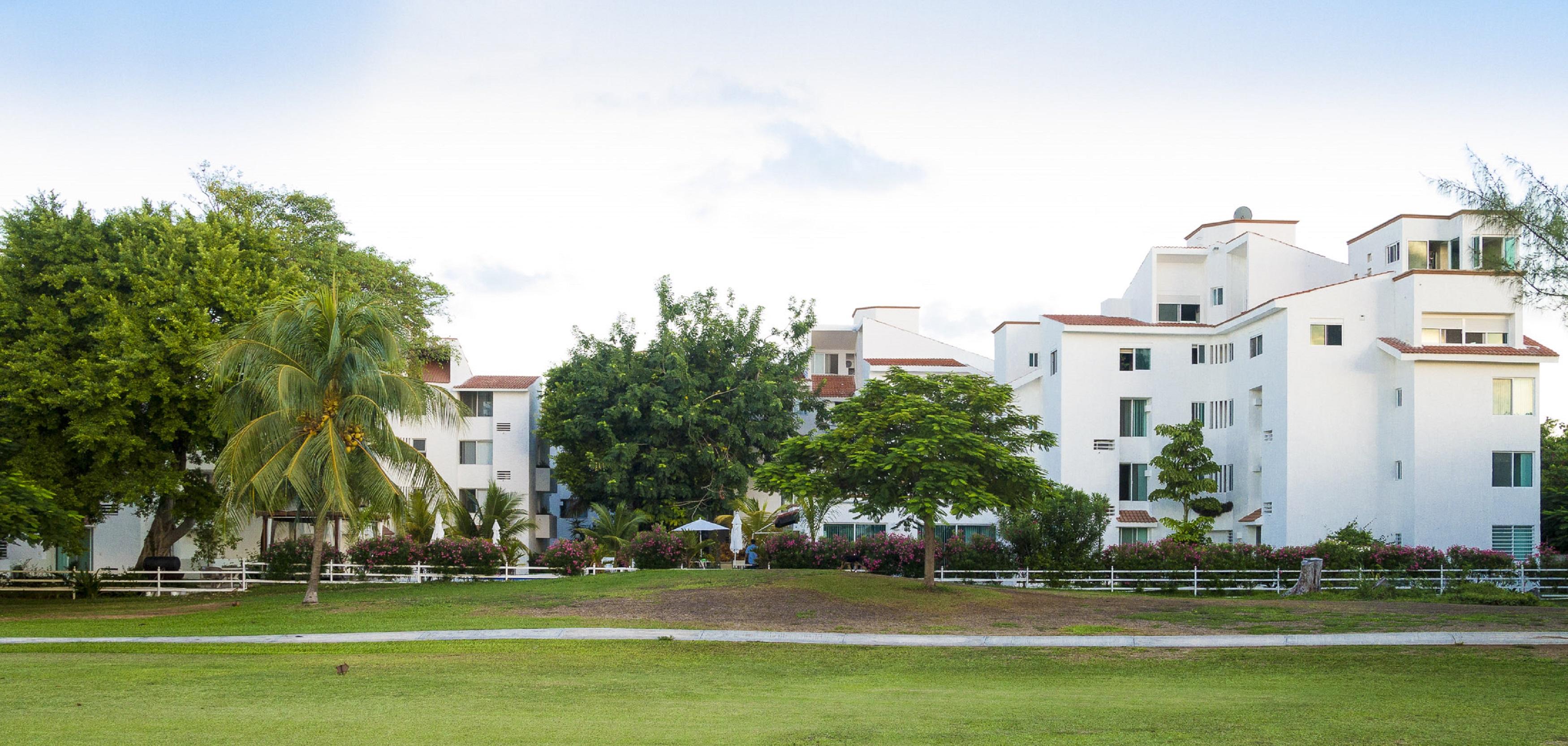 Gaviotas Y Apartahotel