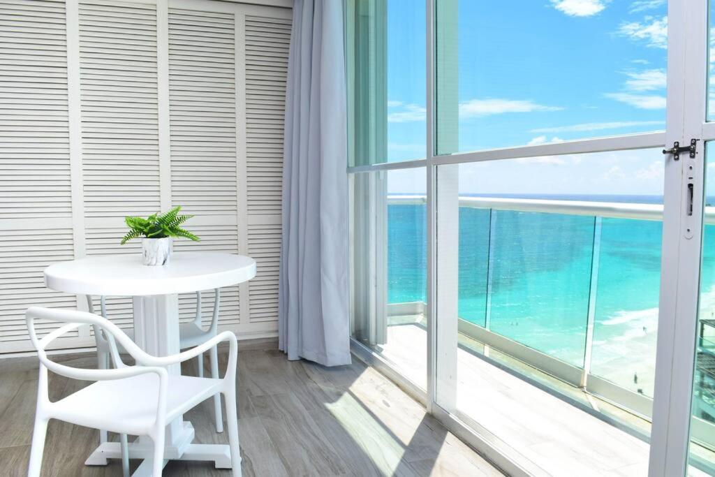 Vista Al Mar Y Laguna, Playa. * Cancún