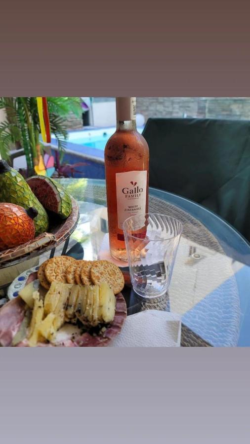 Ocean View Playa Del Nino Bed & Breakfast