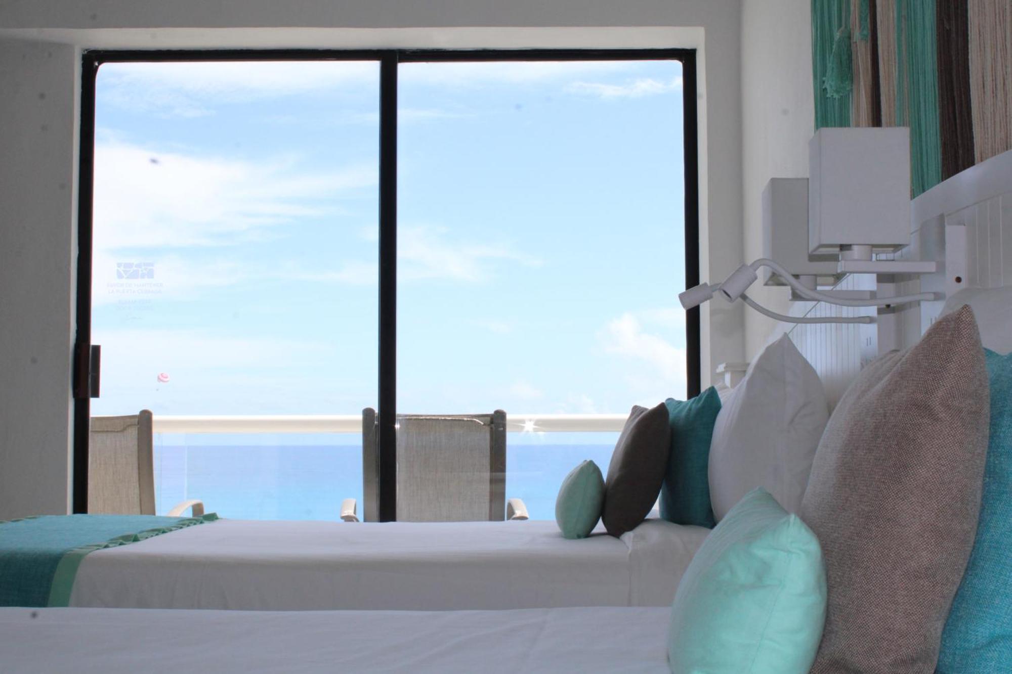 Cyan & 4* Cancún