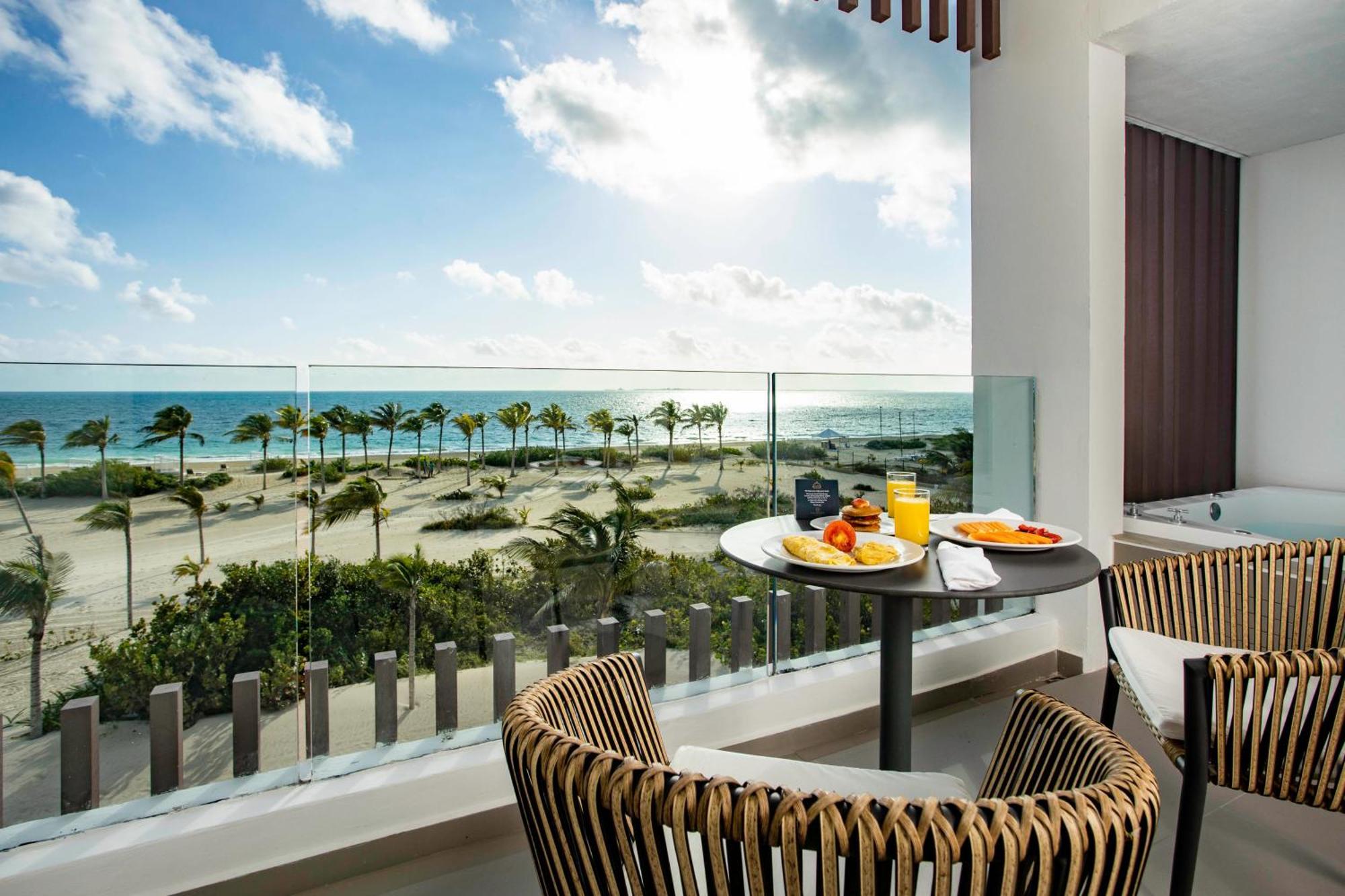 Majestic Elegance Costa Mujeres - Resort 5*