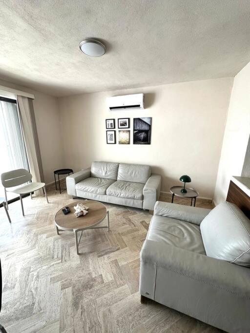Luxurious Lagoon-front In Zone Tranquility Meets Elegance Near Attractions And Beaches Apartamento *