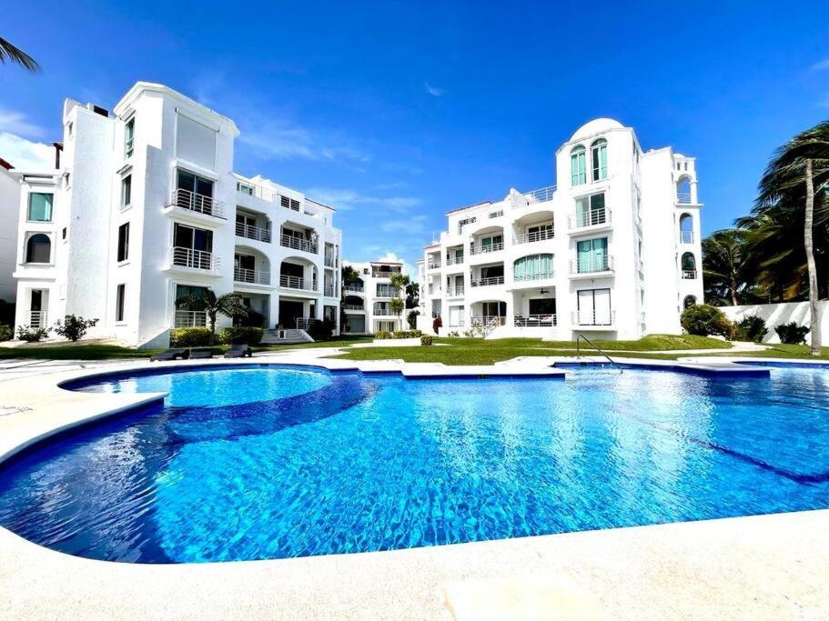 Luxurious Lagoon-front In Zone Tranquility Meets Elegance Near Attractions And Beaches * Cancún