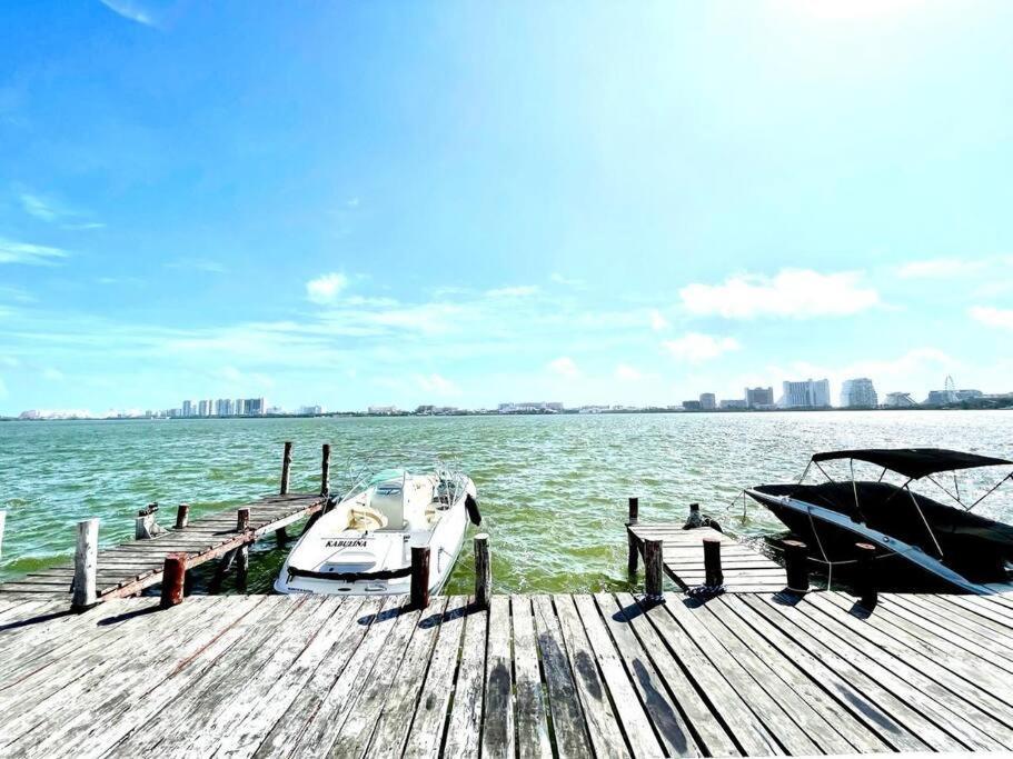 Luxurious Lagoon-front In Zone Tranquility Meets Elegance Near Attractions And Beaches Apartamento Cancún