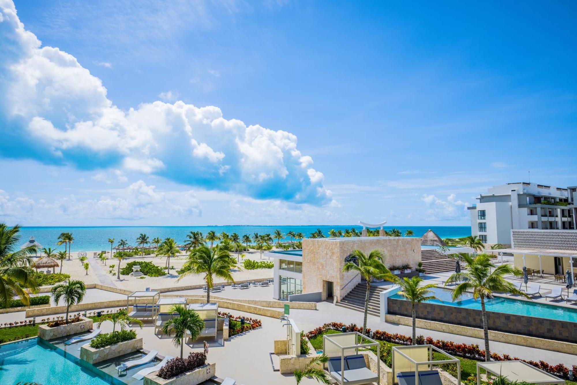 Majestic Elegance Costa Mujeres -