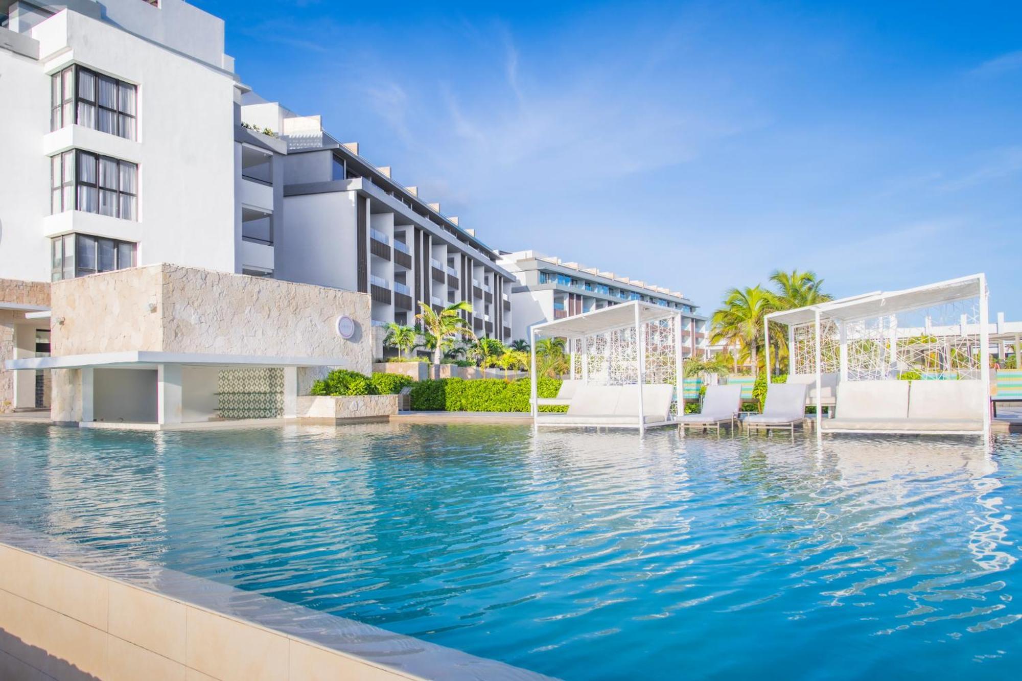 Majestic Elegance Costa Mujeres - Resort