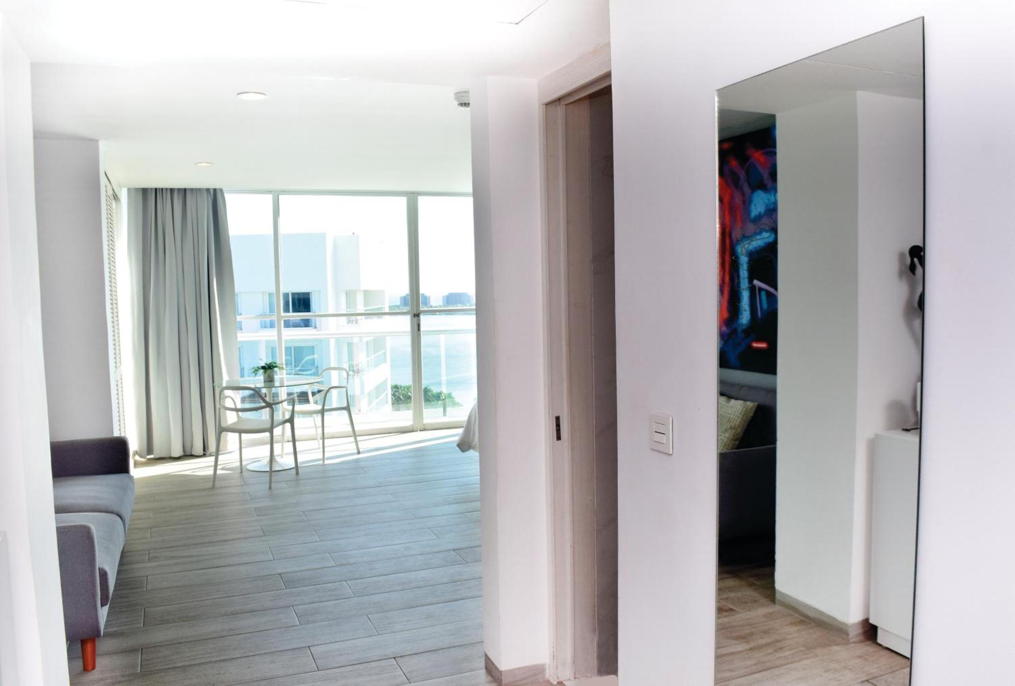 Vista Al Mar Y Laguna, Playa. Apartamento *