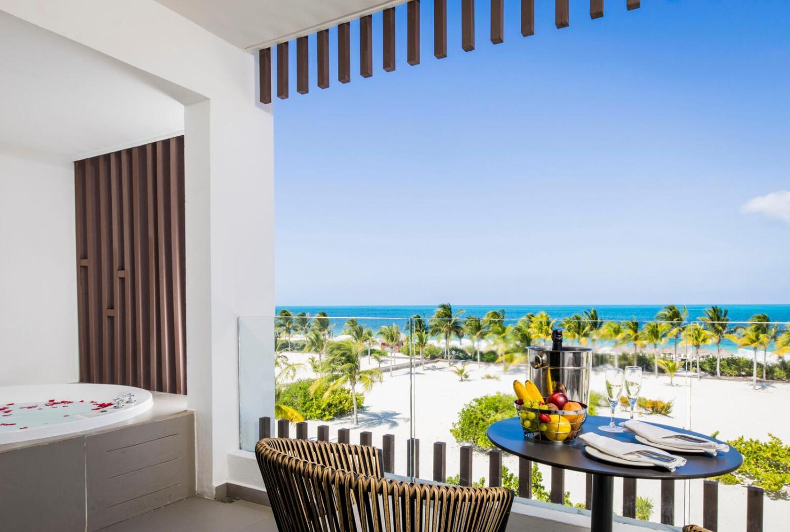 Majestic Elegance Costa Mujeres - Resort