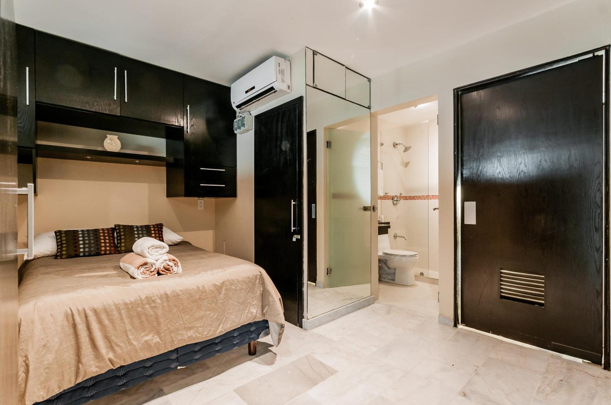 Apartahotel Brisas Beachfront Penthouses 4*