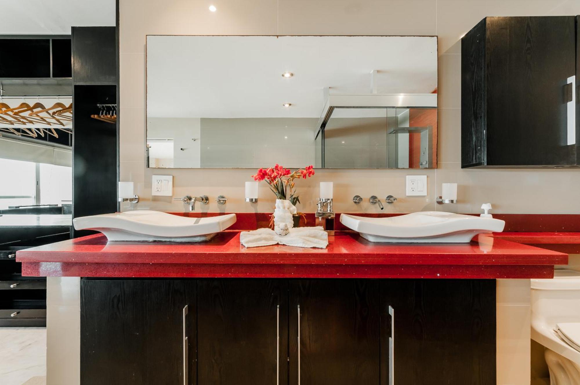Brisas Beachfront Penthouses Apartahotel 4*
