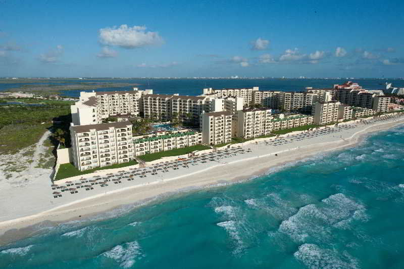 The Royal Islander - An Resort
