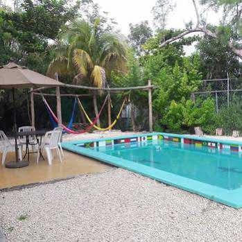 Hostel Punta Sam *