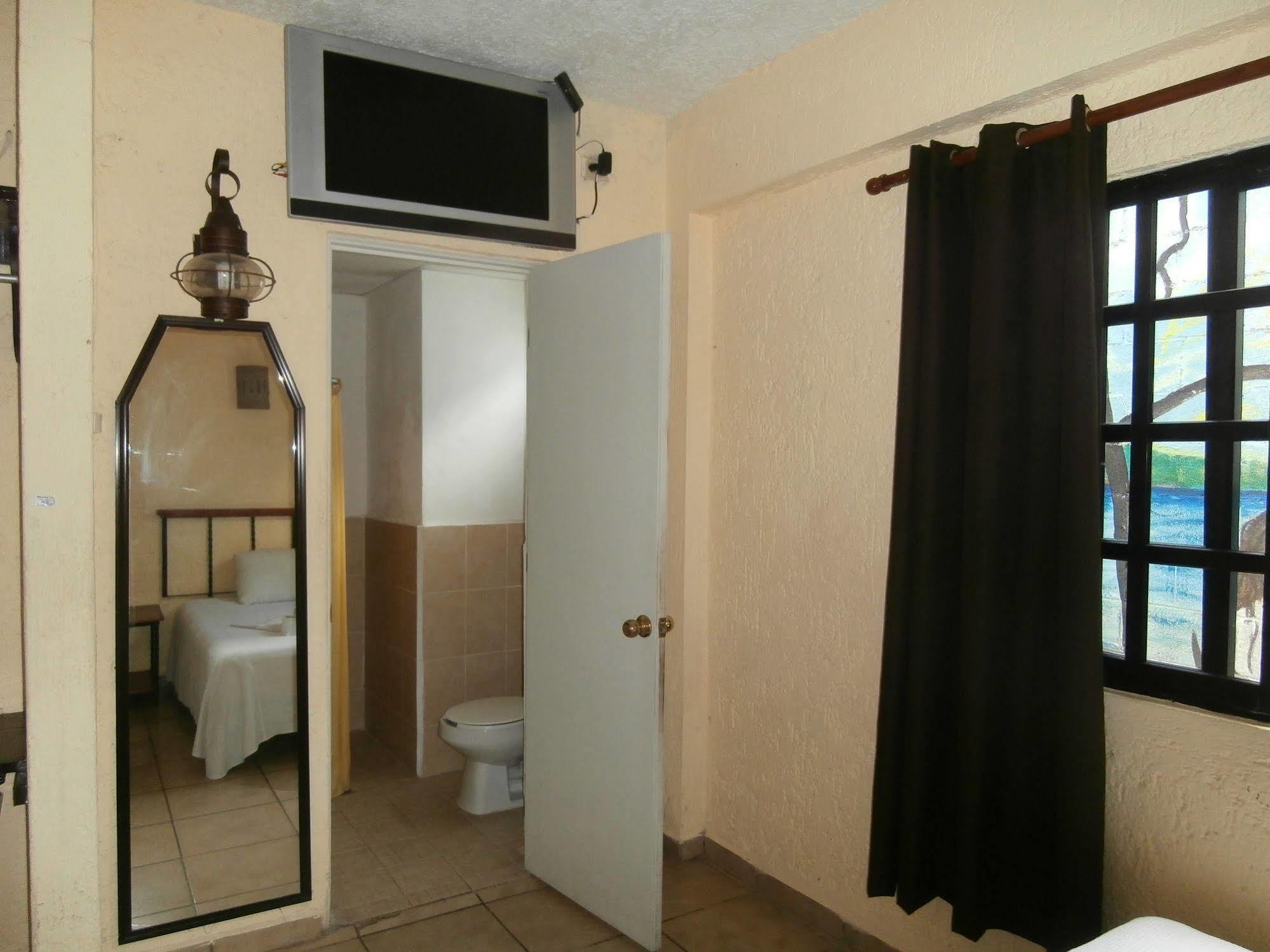 Hacienda 3*