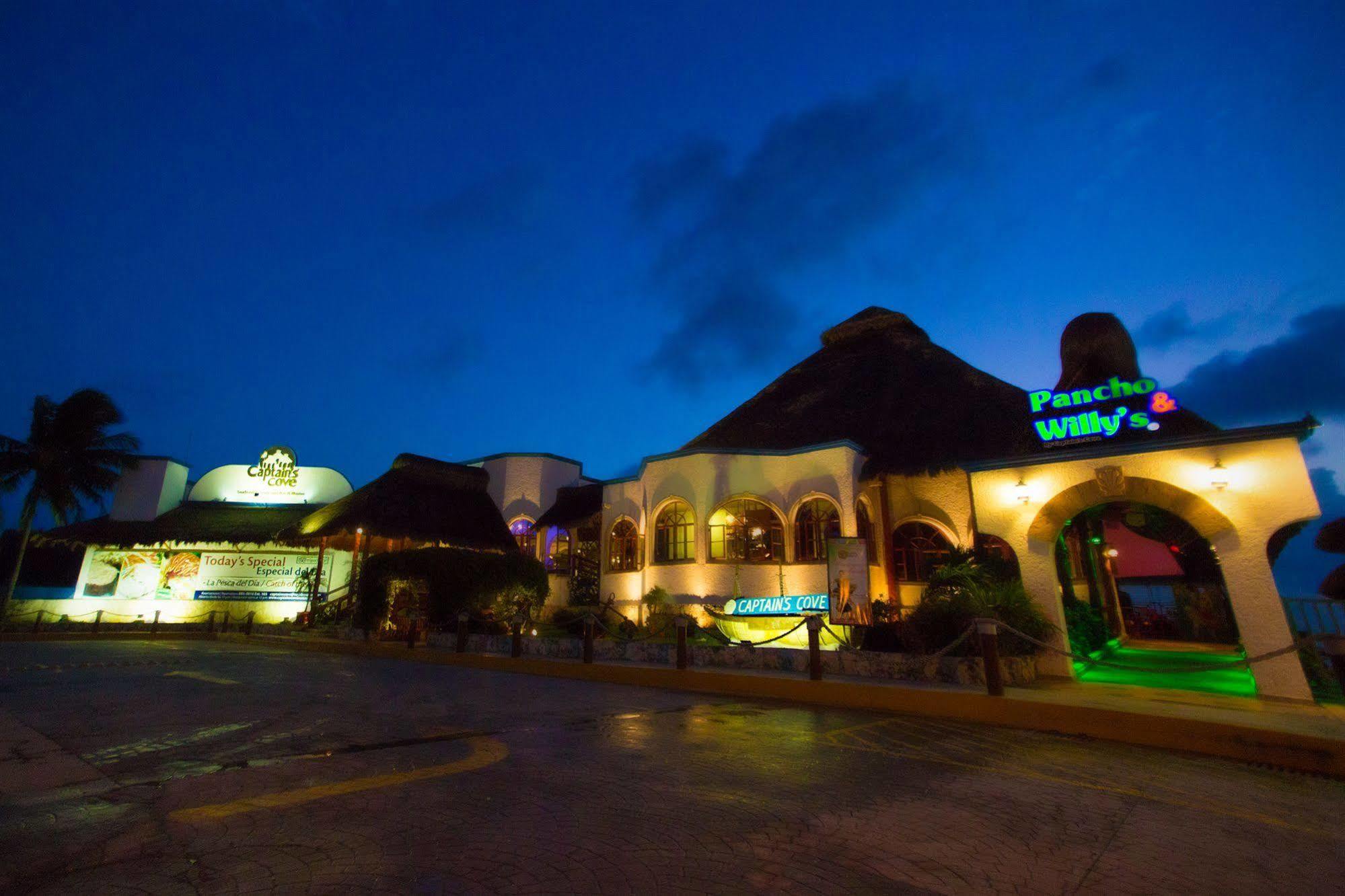 Resort The Royal Islander - An