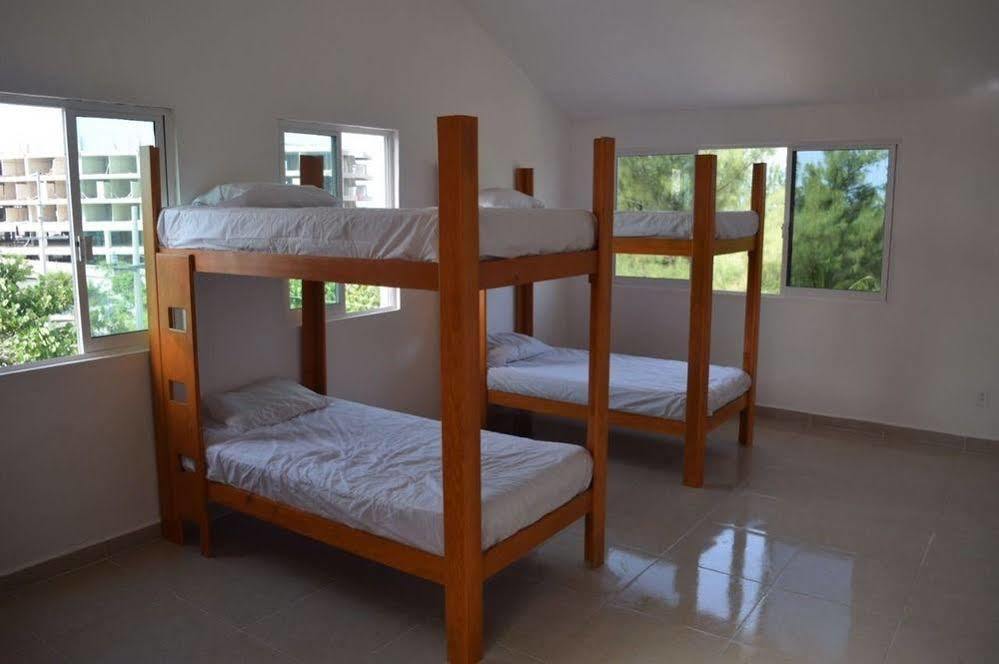 Hostel Punta Sam *