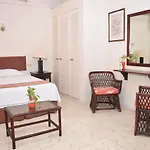 Hotel Suites Le Monde